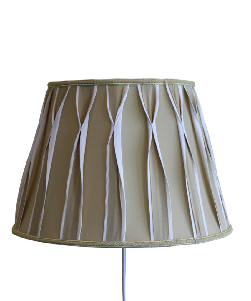 Floating Shade Plug-In Wall Light Beige/White Pinched Pleat Shantung Fabric 10x16x11