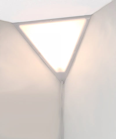 Beacon Triangle Corner Light, Plug-In 17' Cord, White